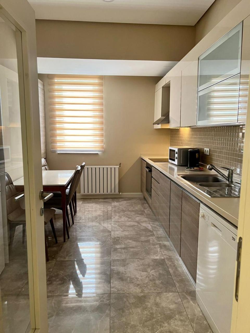 Bishkek Park Residence ภายนอก รูปภาพ