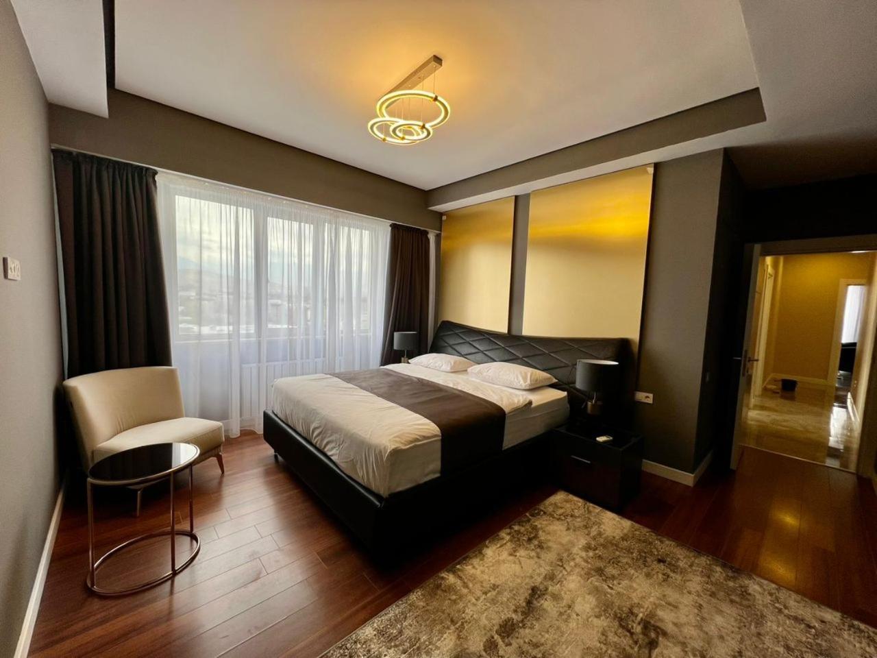 Bishkek Park Residence ภายนอก รูปภาพ
