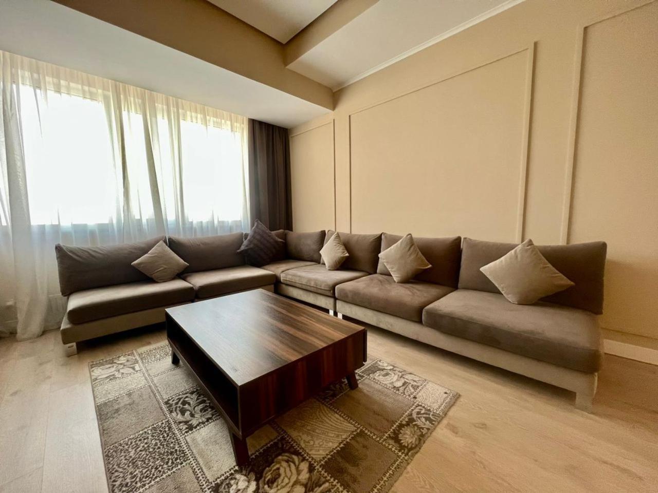 Bishkek Park Residence ภายนอก รูปภาพ